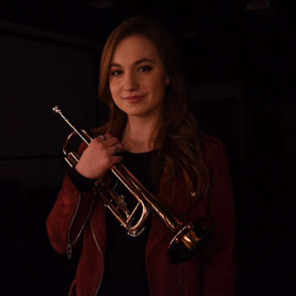 Meet your Posher, Claire
